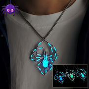 Halloween Creative Stereo Luminous Spider Necklace Glowing Night Fluorescence Antique Vintage Glow In The Dark For Men Women Gift Party Halloween Day Club